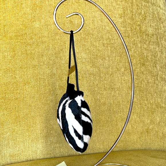 Zebra Print Plush Purse Ornament HP🎉 - Picture 2 of 11